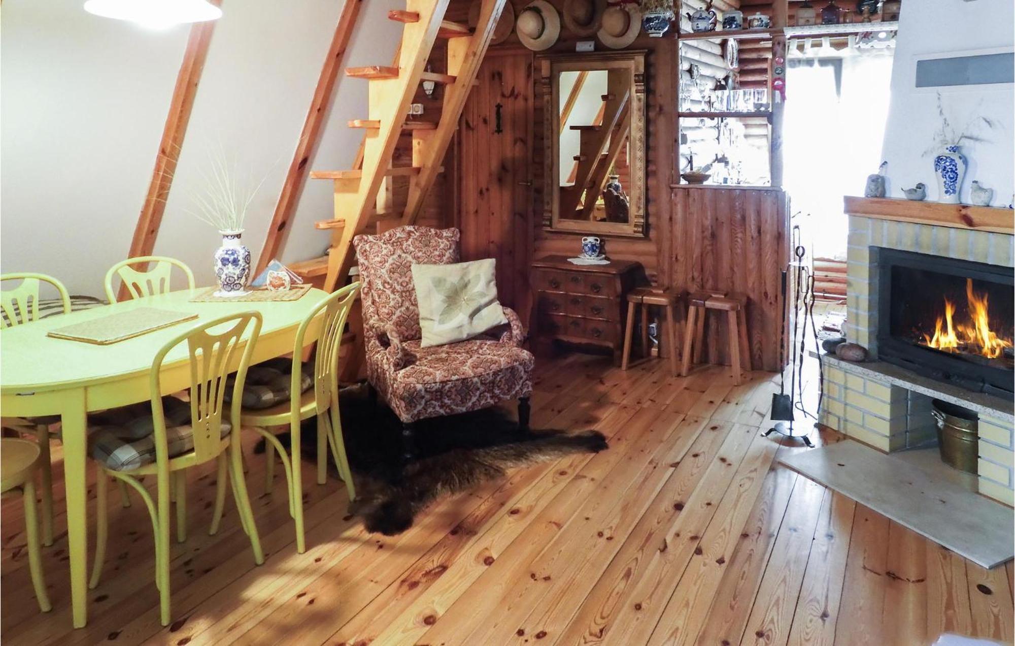 Lovely Home In Mragowo With Kitchenette Косево Екстериор снимка